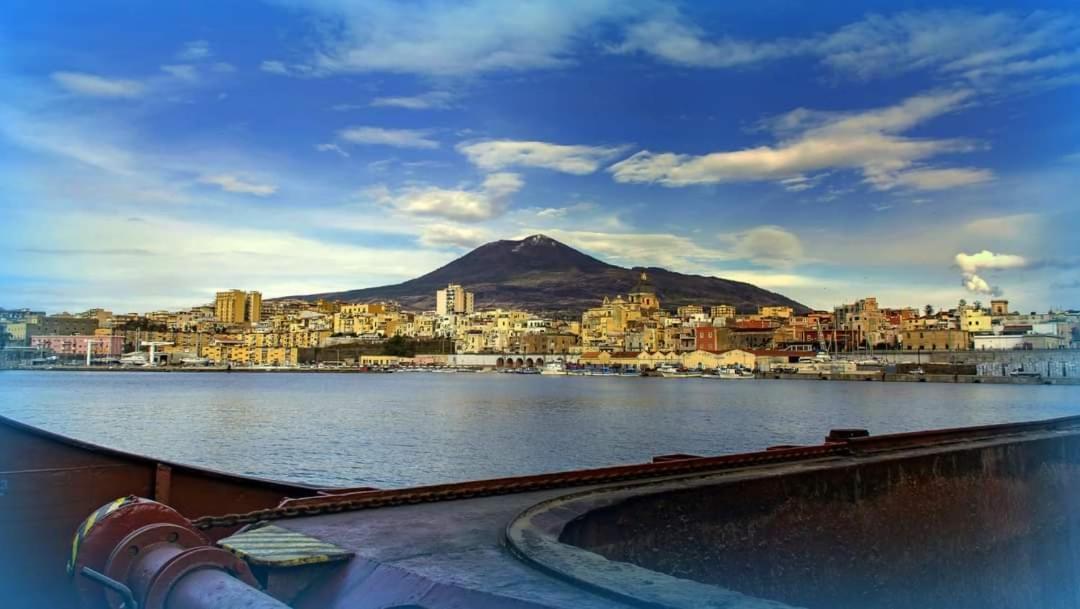 Sostaoplontina Casa Vacanza Torre Annunziata Exterior foto